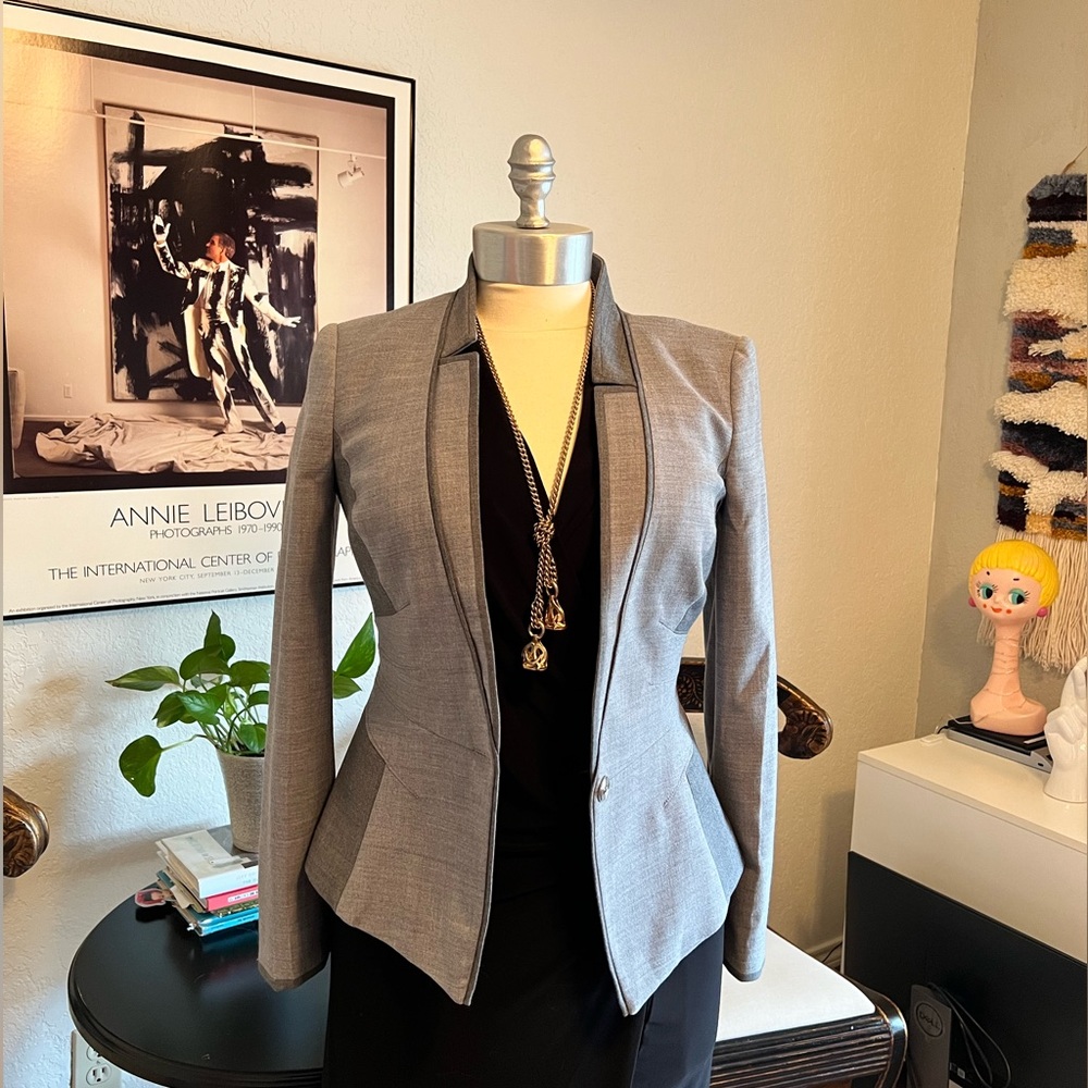 White House Black Market Gray Tone on Tone Colorblock Wool Jacket Blazer ~ Sz 2